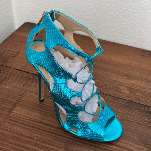 Gorgeous metallic blue Jimmy Choo heels - Picture 11 of 11